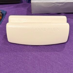 Anne Klein Ivory glasses case -EMPTY